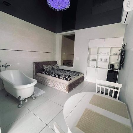 Romeo Vip Apartamentai Паневежис Экстерьер фото