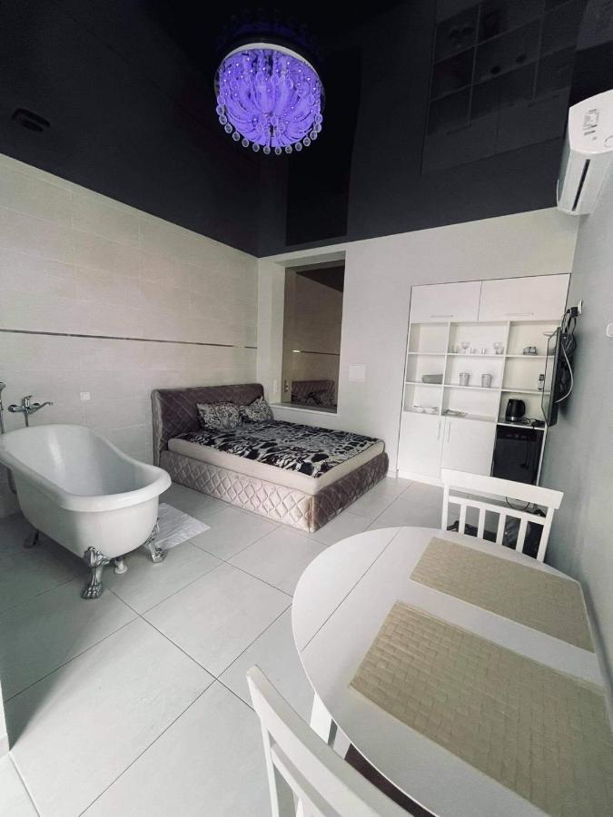 Romeo Vip Apartamentai Паневежис Экстерьер фото